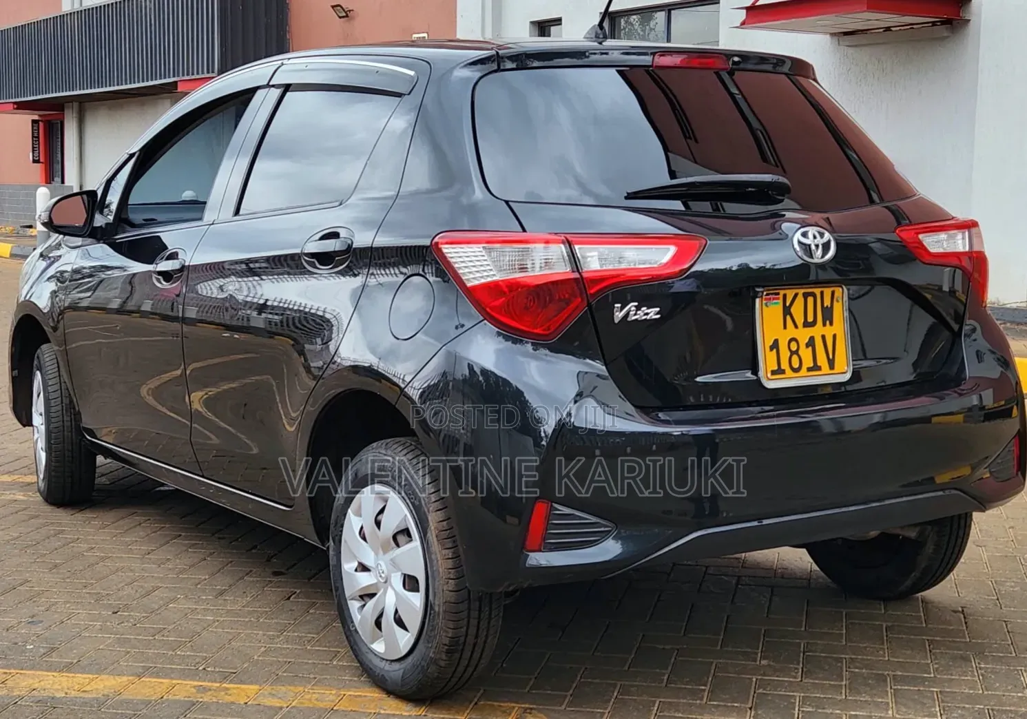 Toyota Vitz 1.0 FWD 5dr 2018 Black