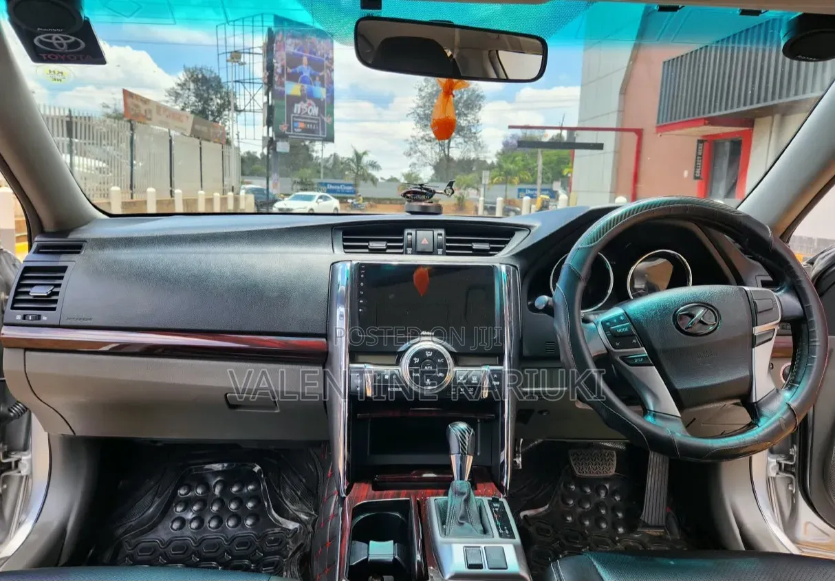 Toyota Mark X 2010 Silver
