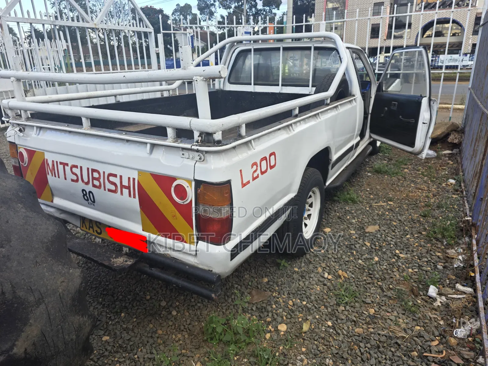 Mitsubishi L200 1994 White