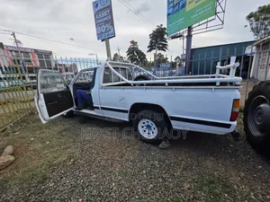 Mitsubishi L200 1994 White