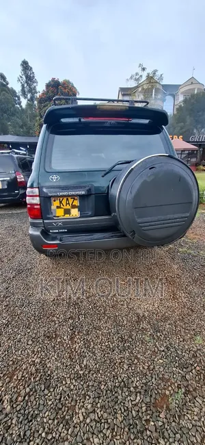 Toyota Land Cruiser 2001 Green
