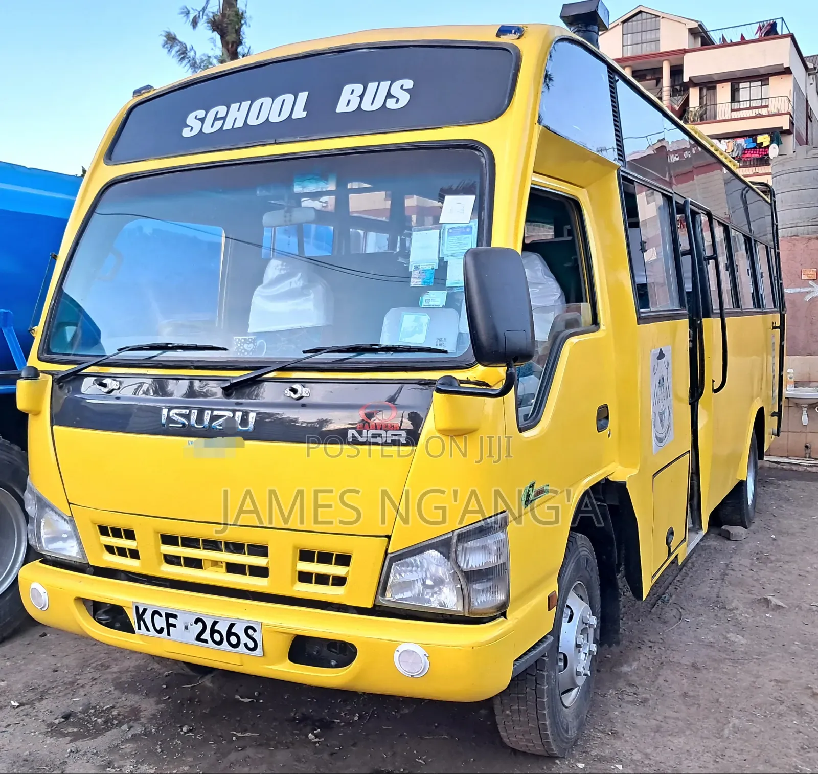 Isuzu NQR 2015 Yellow