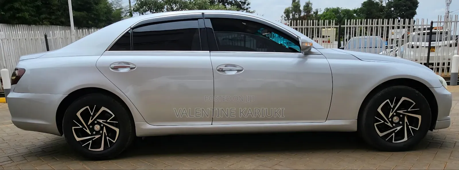 Toyota Mark X 2009 Gray