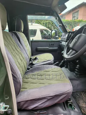 Toyota HiAce 2024 Green