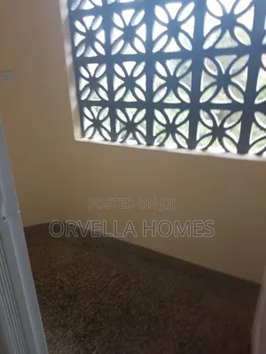 3bdrm Apartment in Ngong Rd Near, Dagoretti Corner for rent