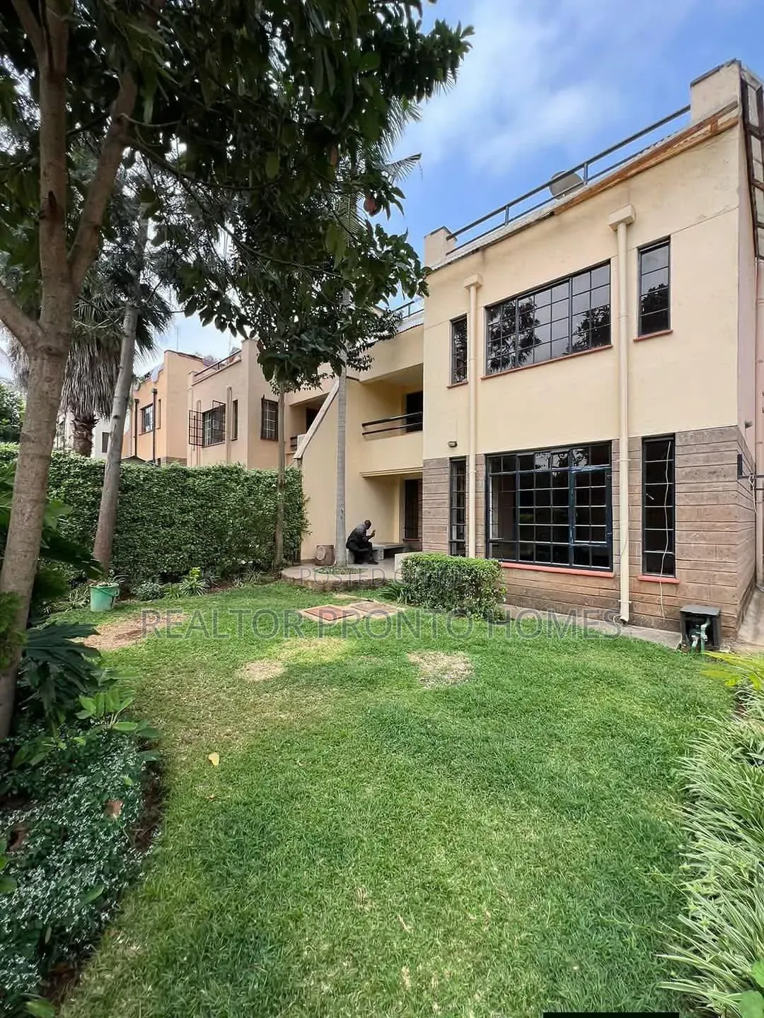 5bdrm Townhouse / Terrace in Lavington, Muthangari for rent