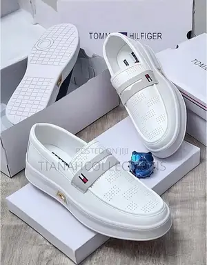 Tommy Hilfger Men Loafers