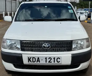 Toyota Axio 2013 Off white