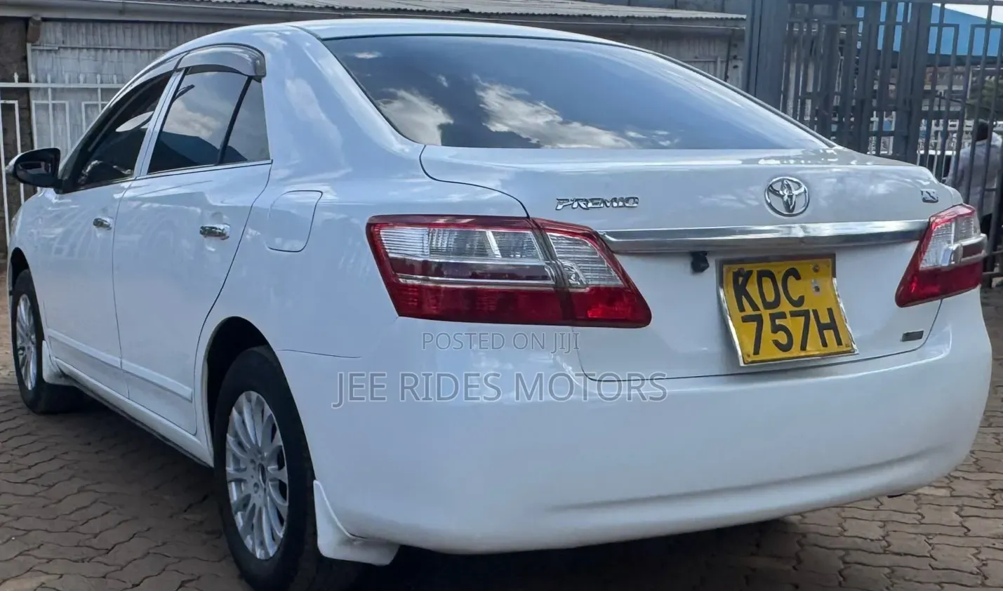 Toyota Premio 2014 Pearl