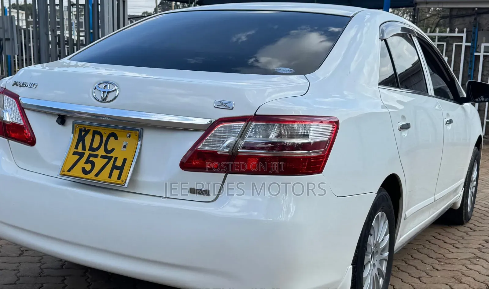 Toyota Premio 2014 Pearl