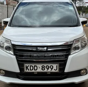 Toyota Noah 2014 Pearl