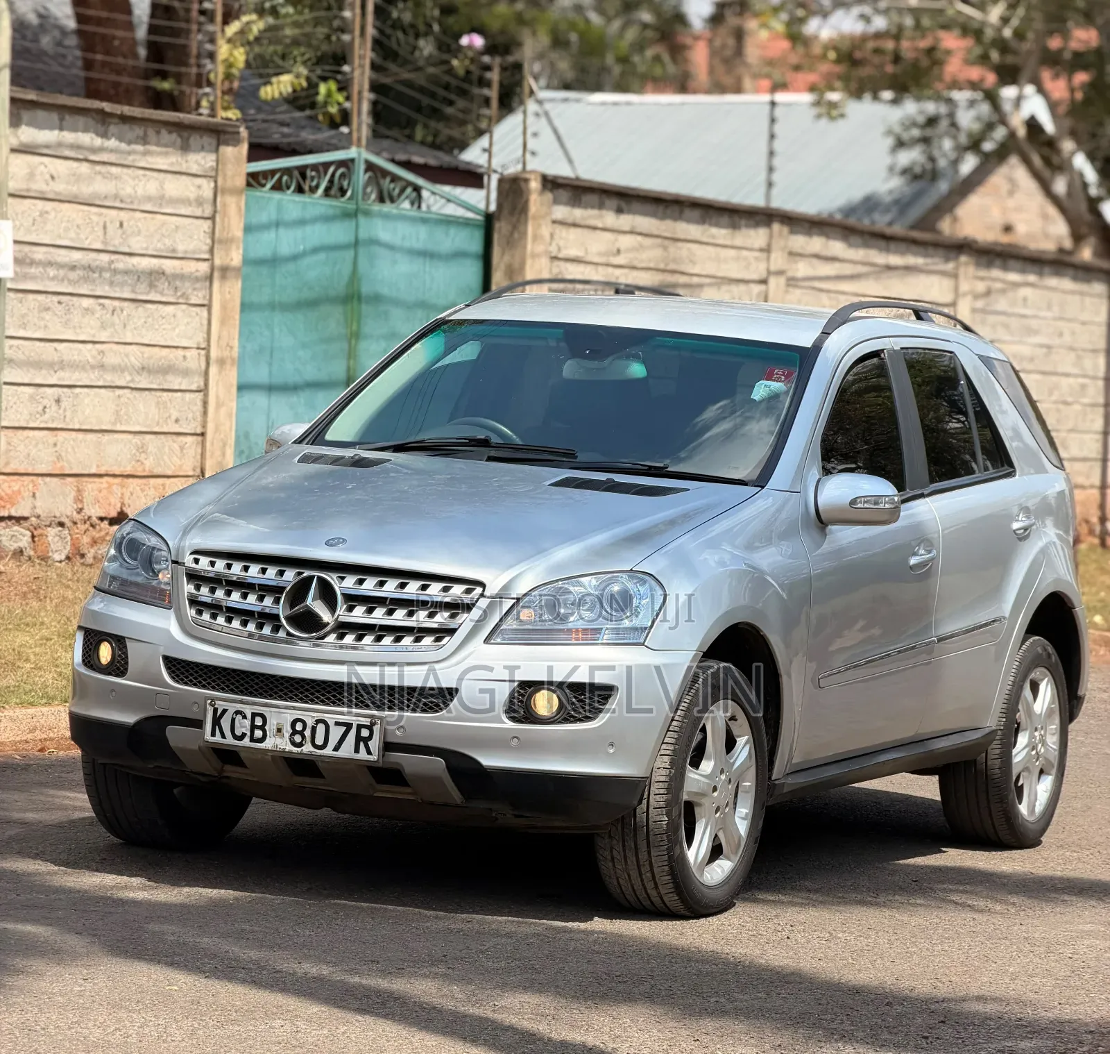 Mercedes-Benz M Class 2010 Silver