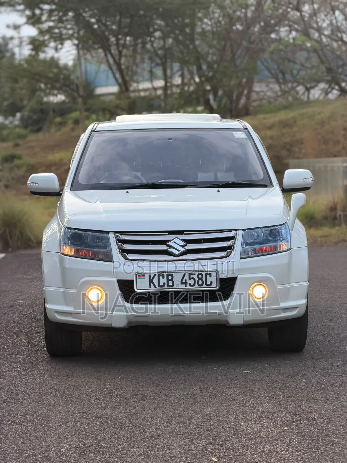 Suzuki Escudo 2010 White