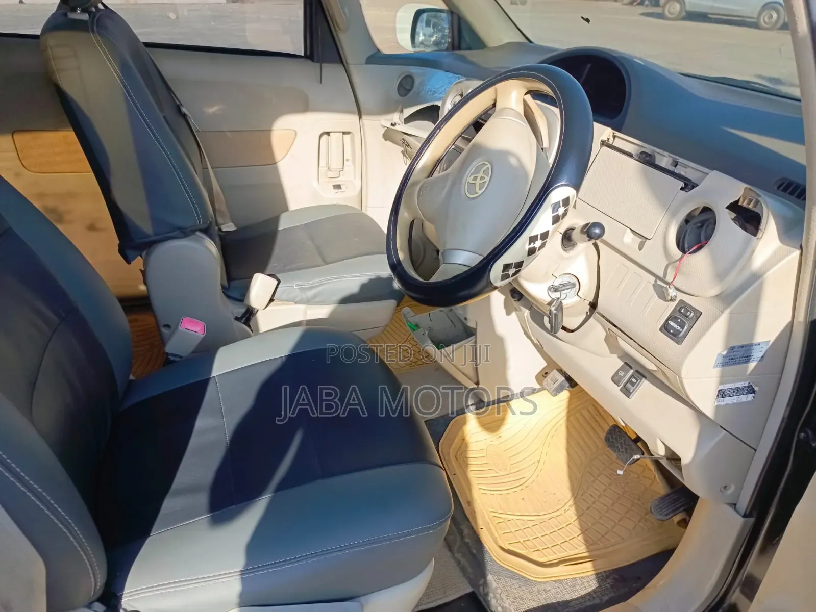 Toyota Porte 2009 Black