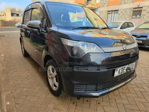 Toyota Spade 2014 Black