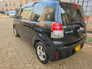 Toyota Spade 2014 Black