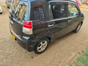 Toyota Spade 2014 Black