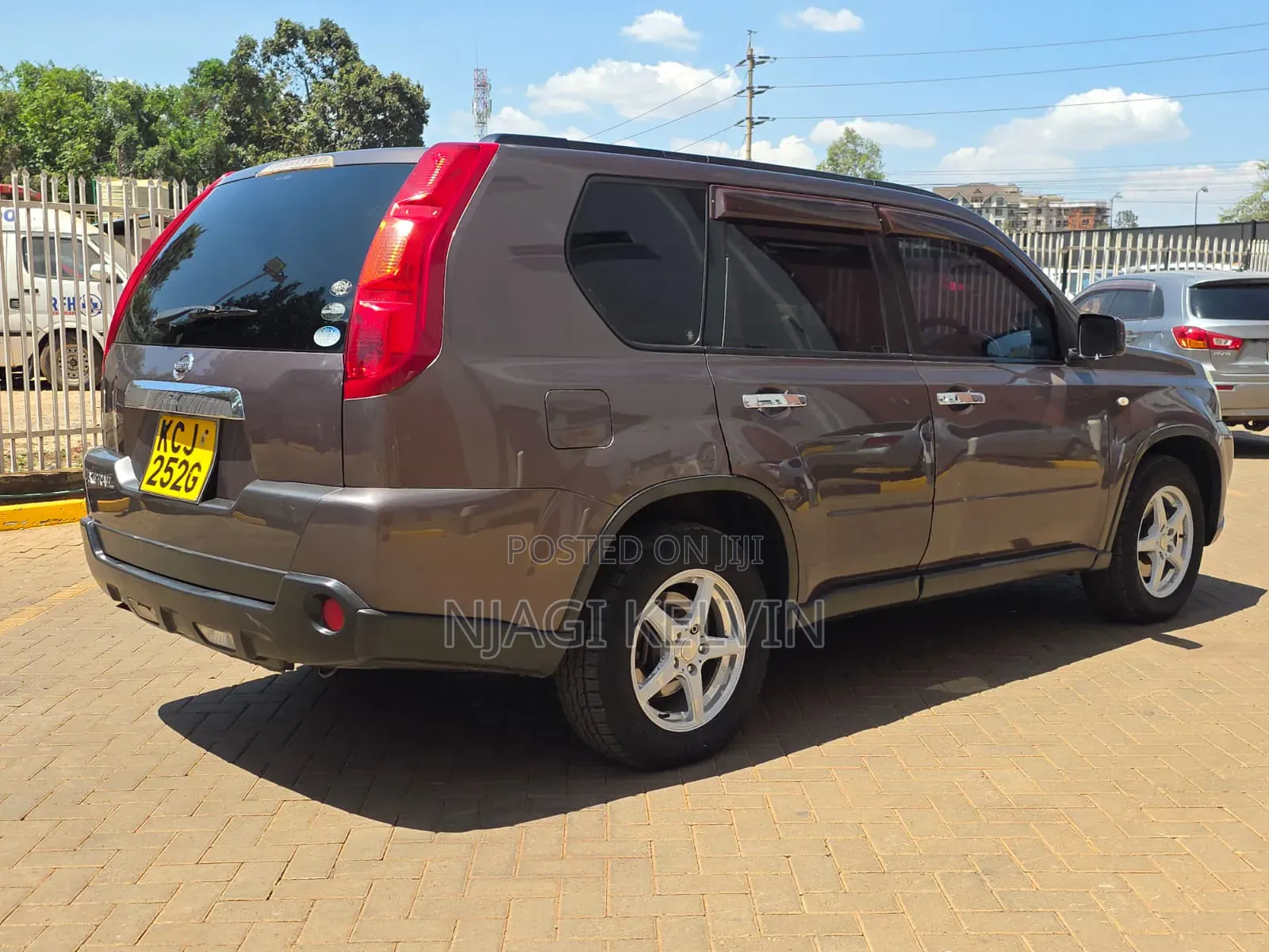 Nissan X-Trail 2009 Brown