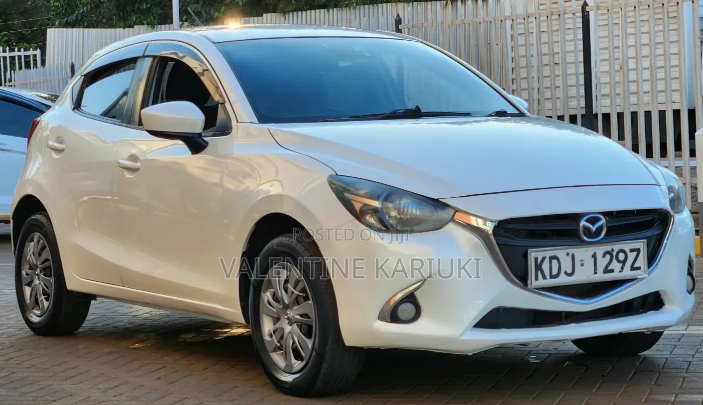 Mazda Demio 2015 Pearl
