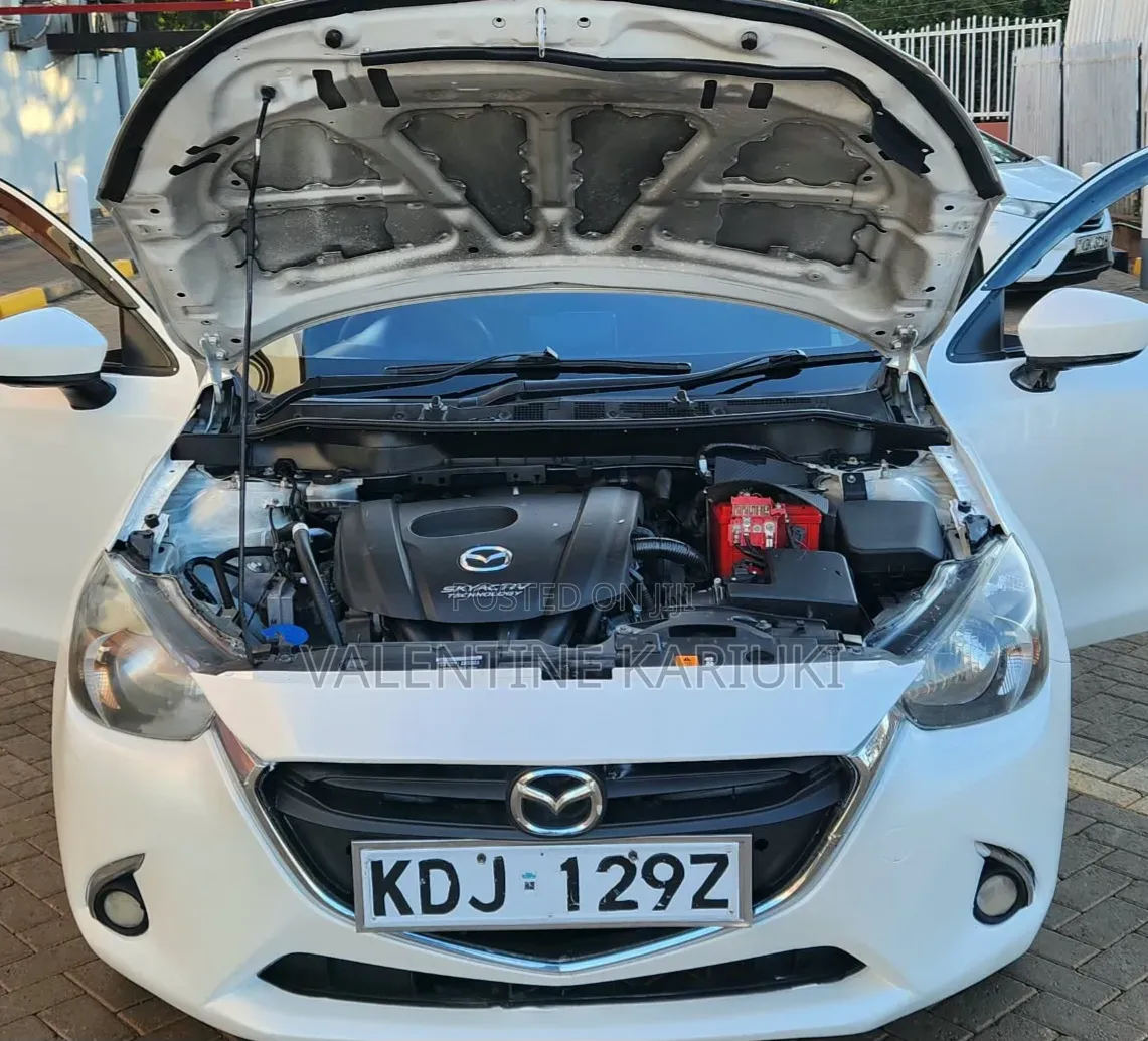 Mazda Demio 2015 Pearl