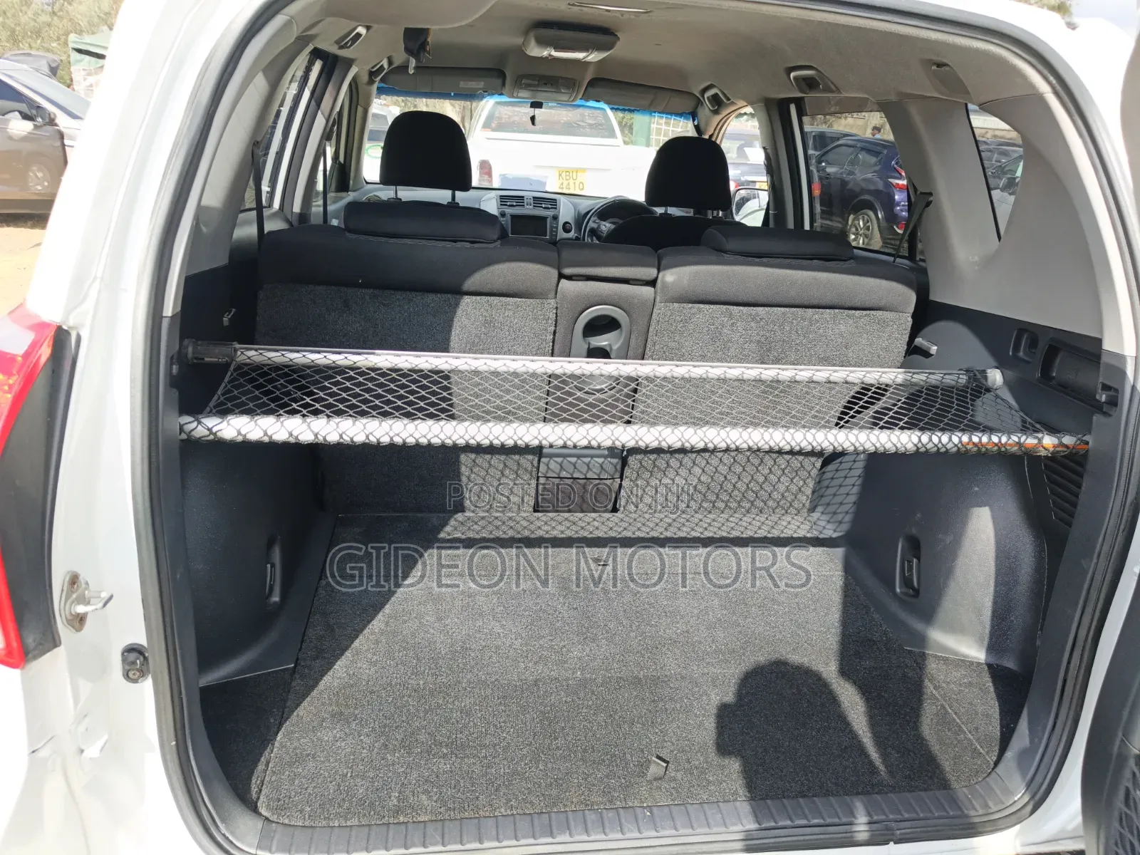 Toyota RAV4 2006 White
