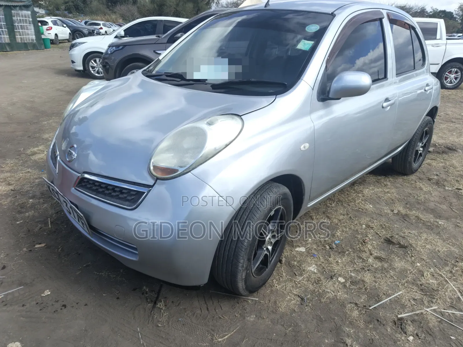 Nissan March 2010 Silver