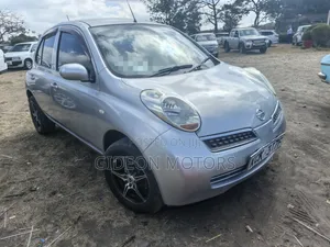Nissan March 2010 Silver