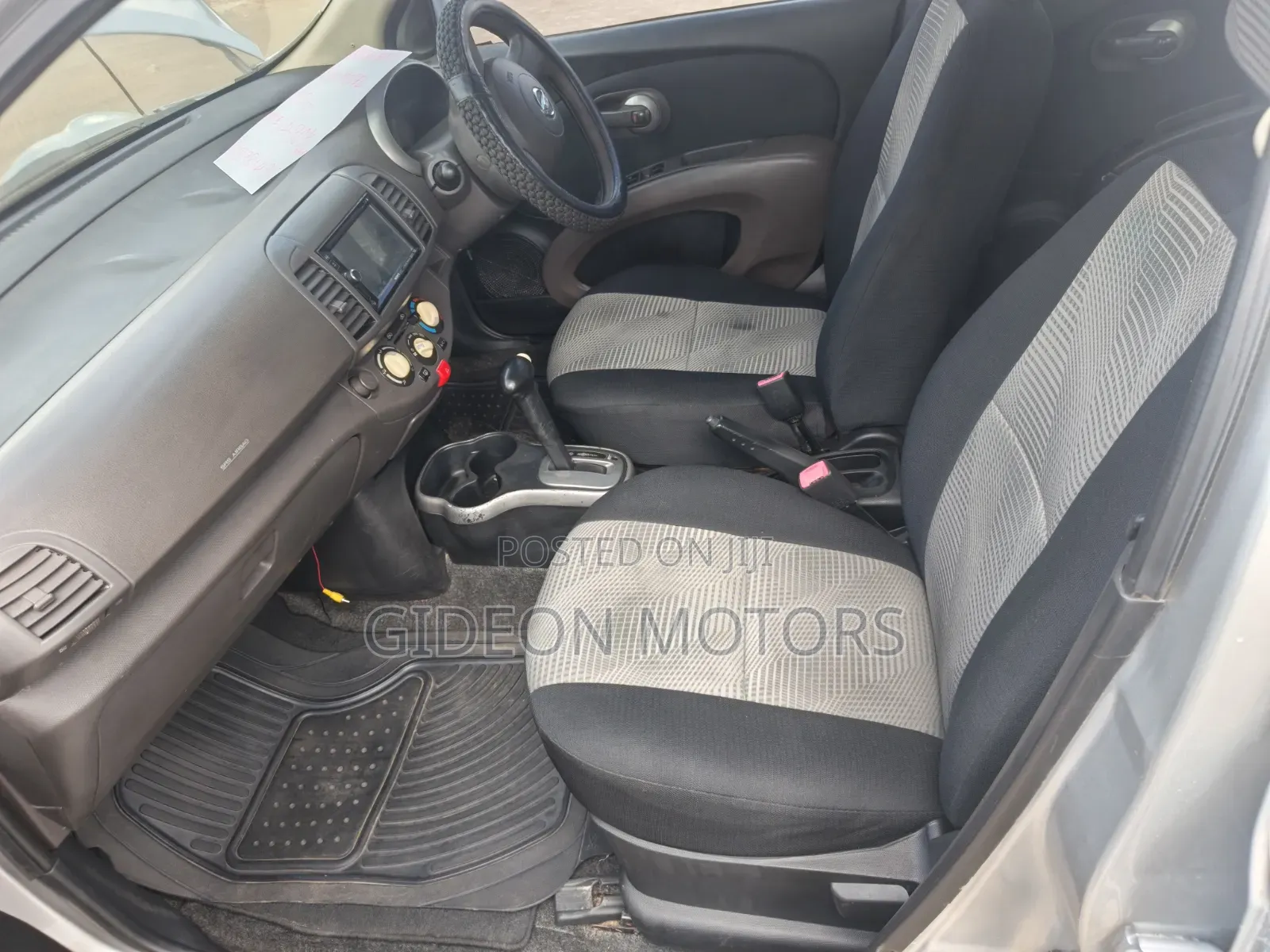Nissan March 2010 Silver