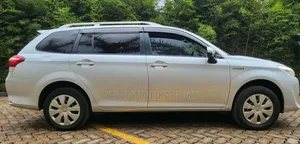 Toyota Corolla Fielder 1.5 Hybrid FWD 2017 Silver