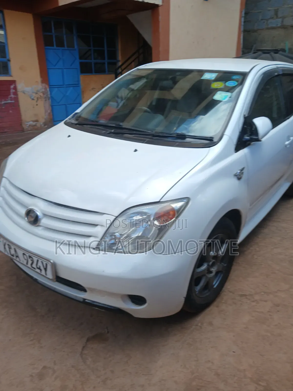 Toyota IST 2008 White