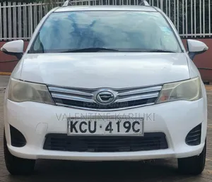 Toyota Corolla Fielder 1.5 Petrol FWD 2013 Pearl