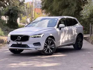 Volvo XC60 2019 White