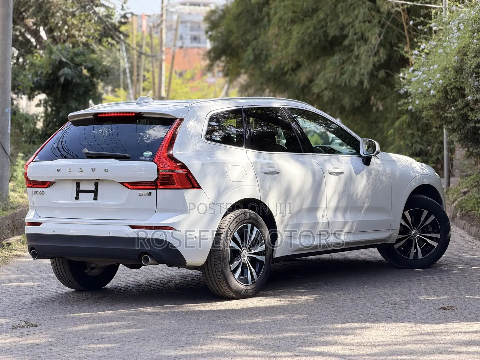 Volvo XC60 2019 White