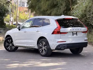 Volvo XC60 2019 White