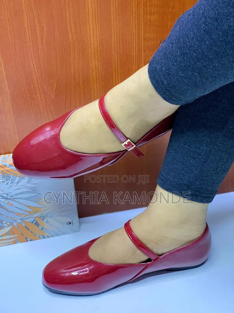 Shinning Flat Shoes