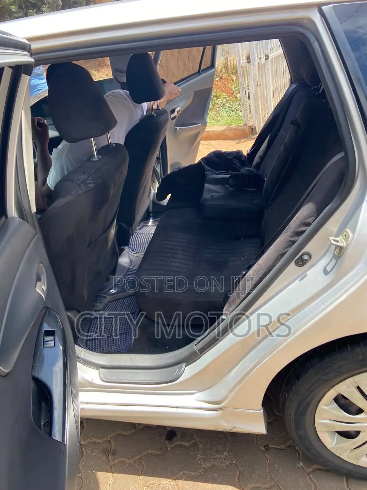 Toyota Corolla Fielder 1.5 Petrol FWD 2011 Silver