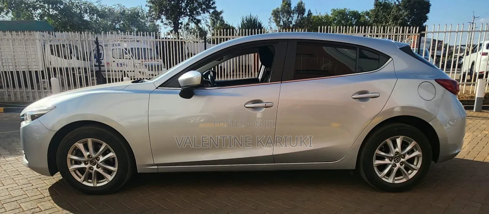 Mazda Axela 2018 Silver