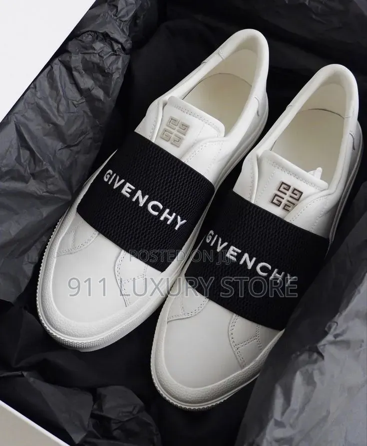 Givenchy Paris Urban Street Low‐Top