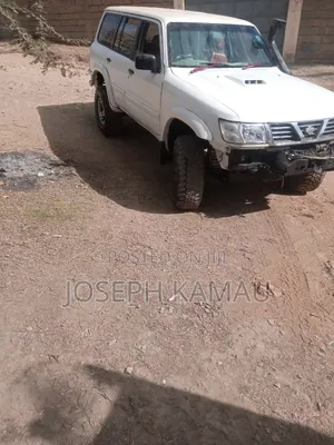 Nissan Patrol GR Wagon 1998 White