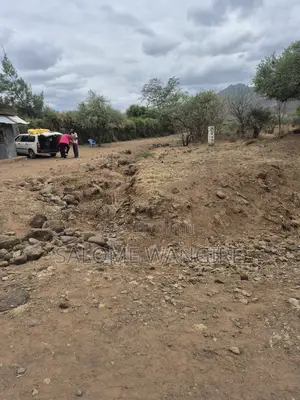Prime 50x100 Plot Near Tarmac With Ready Title Deed Along Magadi Road