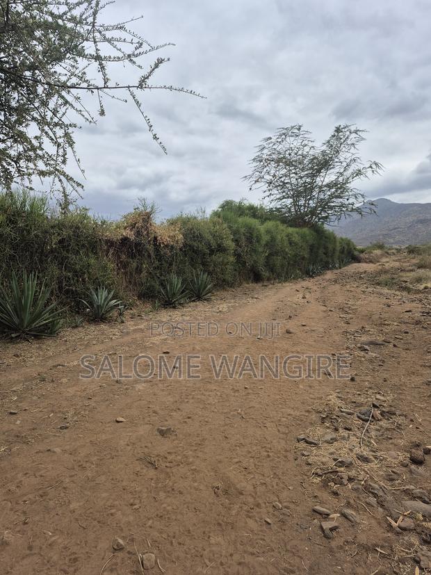 Prime 50x100 Plot Near Tarmac With Ready Title Deed Along Magadi Road - thumbnail 4
