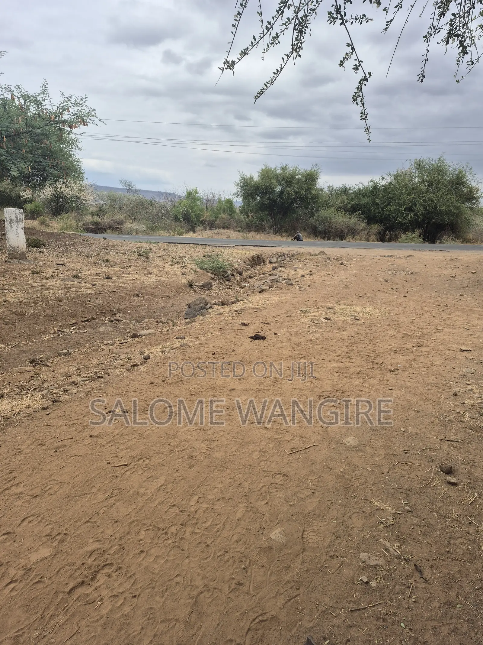 Prime 50x100 Plot Near Tarmac With Ready Title Deed Along Magadi Road