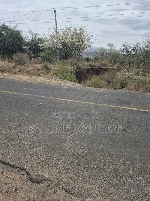 Prime 50x100 Plot Near Tarmac With Ready Title Deed Along Magadi Road - thumbnail 6