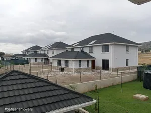 4bdrm Townhouse/Terrace in Athiriver, DayStar Area for sale