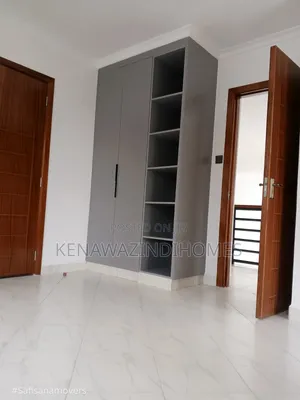 4bdrm Townhouse/Terrace in Athiriver, DayStar Area for sale