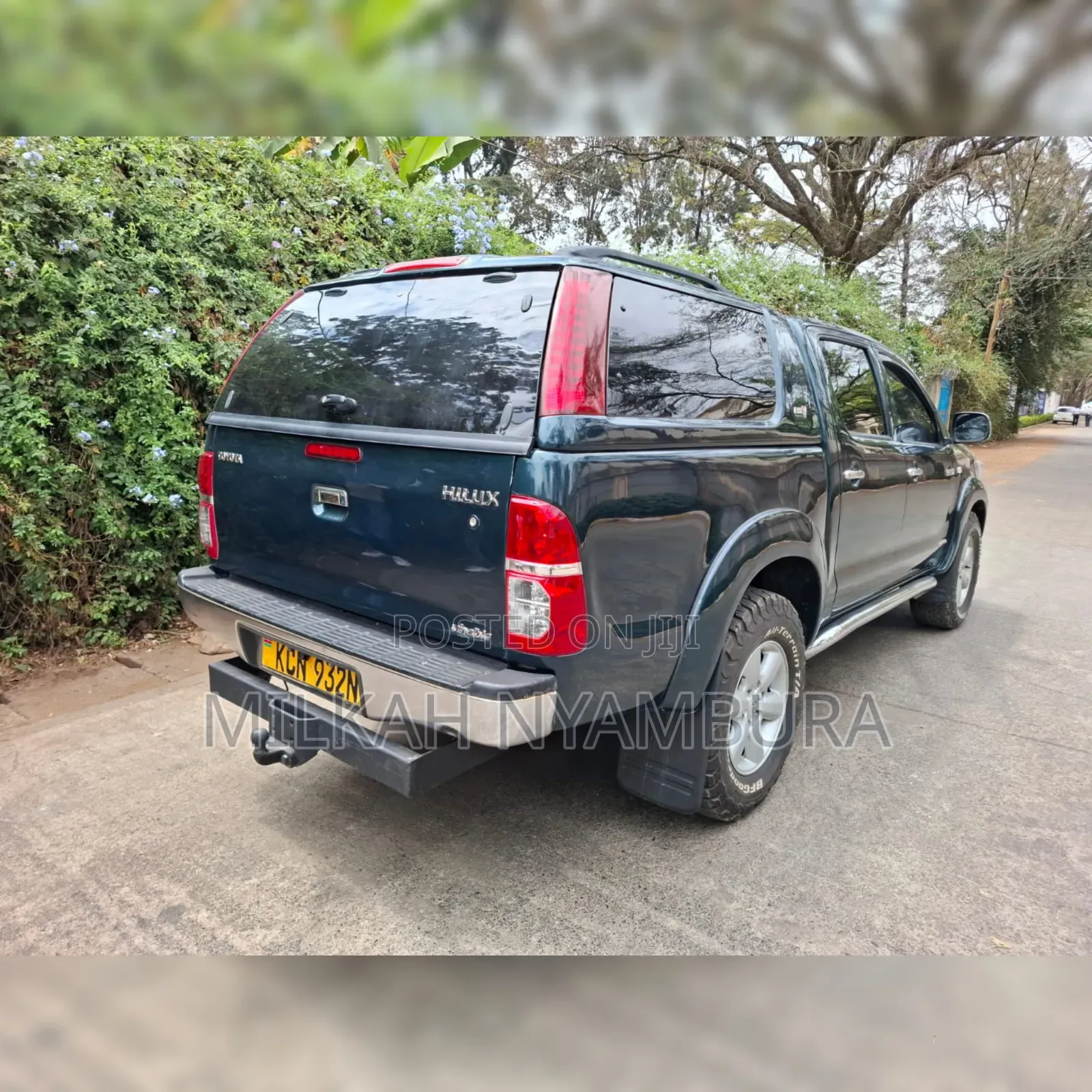 Toyota Hilux 2011 Green