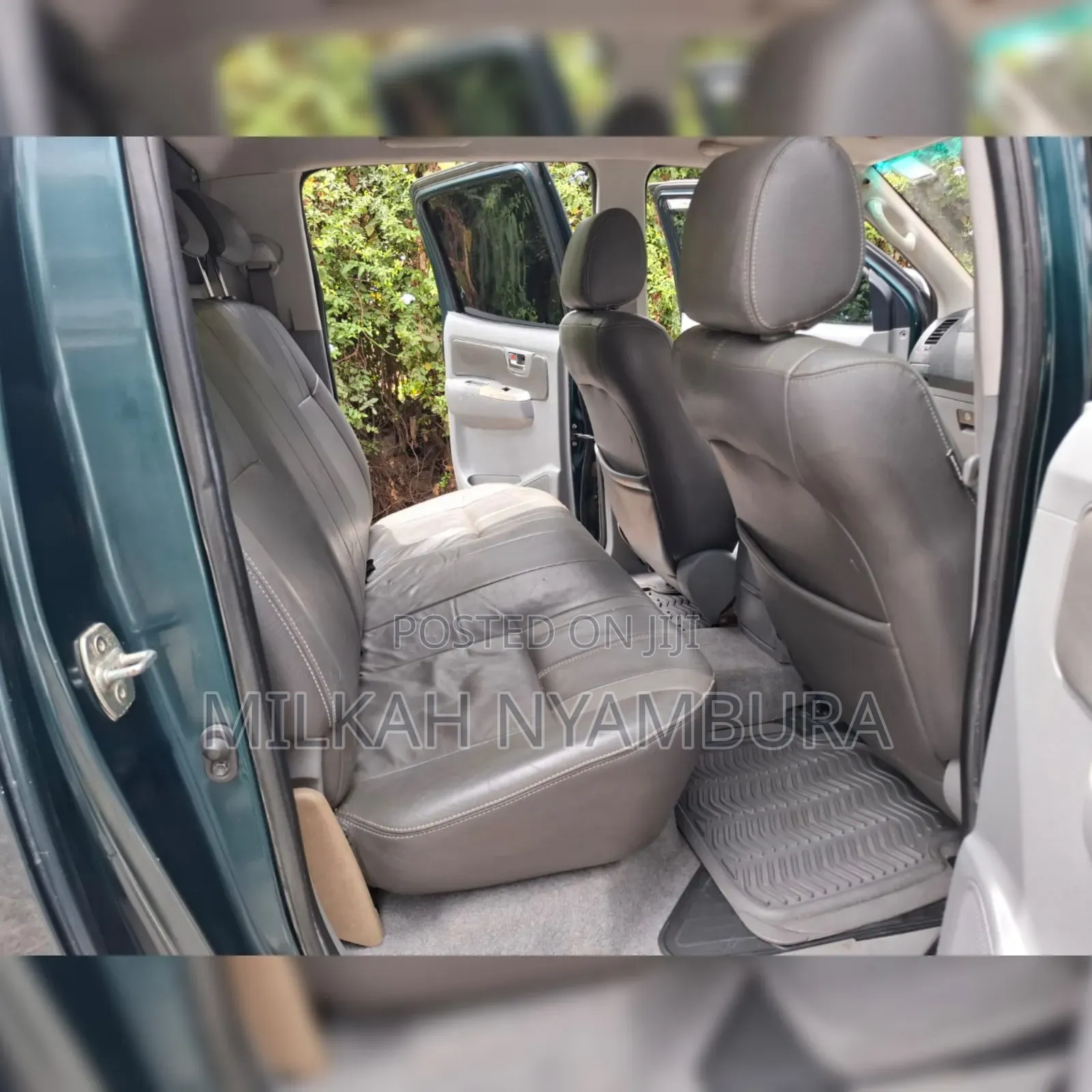 Toyota Hilux 2011 Green