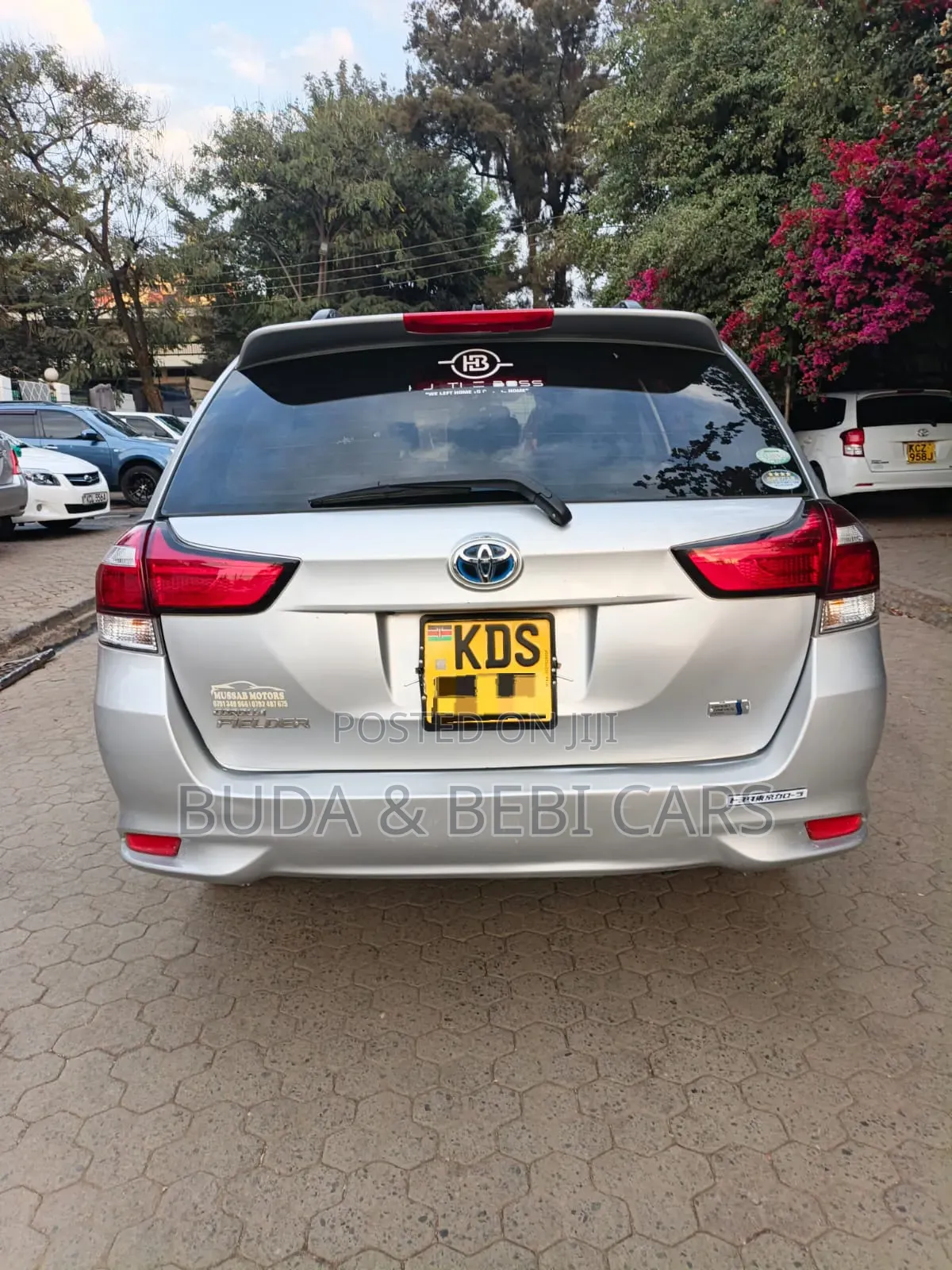 Toyota Corolla Fielder 2017 Silver