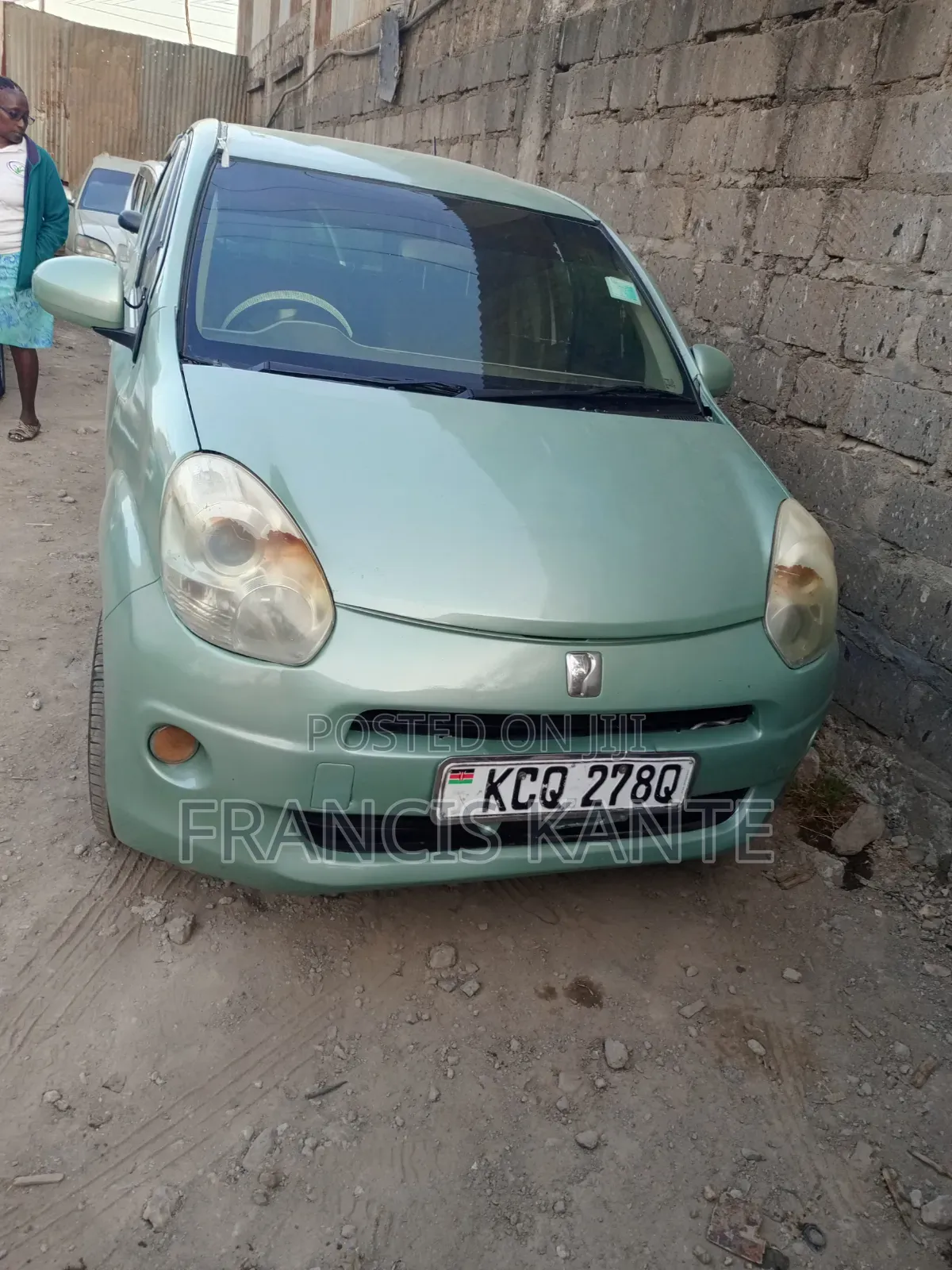 Toyota Passo 2012