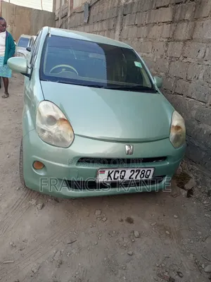 Toyota Passo 2012